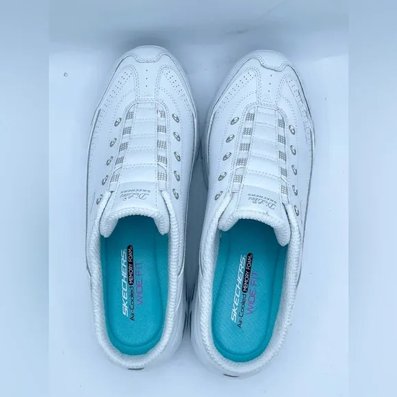 Like New Skechers  Women's White Sneakers Size 11W