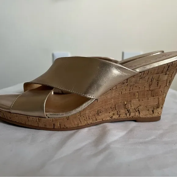 Lilly Pulitzer Selena Gold Criss CrossLeather Women's Slide Sandals Sz 6.5M EUC