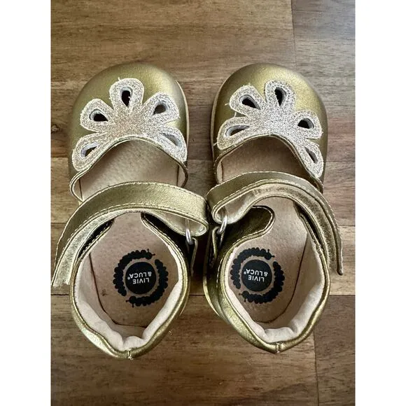 Livie &amp; Luca Gold Metallic Petal Mary Jane Leather Dress Shoes Velcro Girls 7