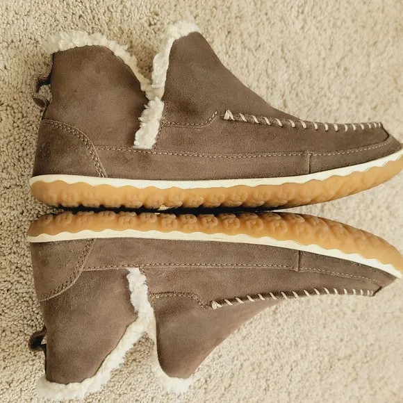 L.L. Bean Women's Mountain Slippers, Boot Mocs 10