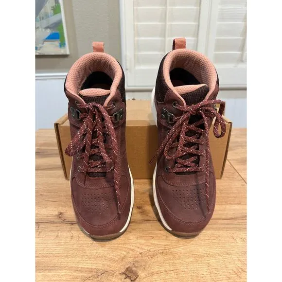 L.L. Bean Womens Trailduster Hiking Boots Burgundy Leather Size 8.5 NWOB Durable