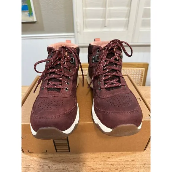 L.L. Bean Womens Trailduster Hiking Boots Burgundy Leather Size 8.5 NWOB Durable