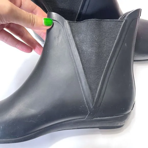 LOEFFLER RANDALL Rain Slip on Chelsea Boots in Black Size 8