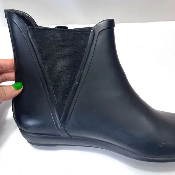 LOEFFLER RANDALL Rain Slip on Chelsea Boots in Black Size 8