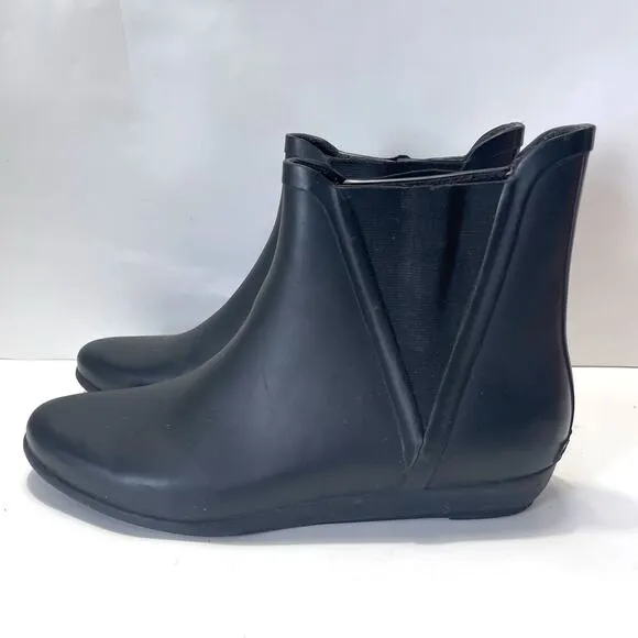 LOEFFLER RANDALL Rain Slip on Chelsea Boots in Black Size 8