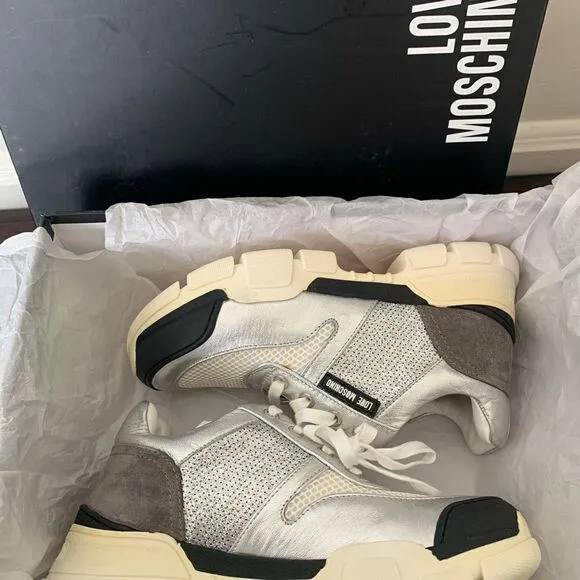 Love Moschino Trekk  leather metallic sneaker