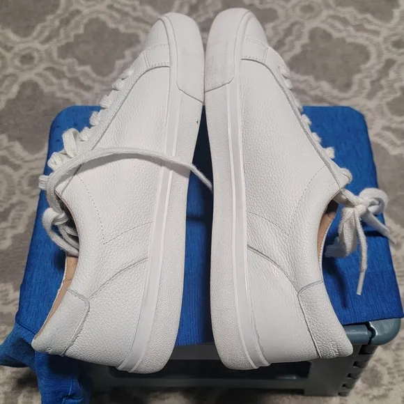 LUCKY BRAND 9 White Leather Sneakers
