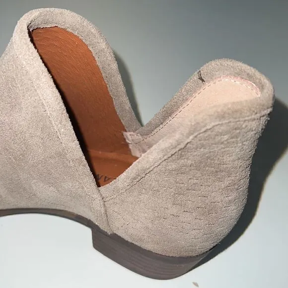 Lucky Brand Baley Taupe Leather Suede Slip On Bootie Boots Women's Size 8 NWOB