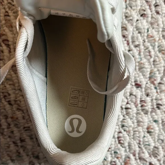 Lululemon grey Sneakers 8.5