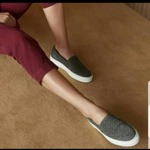🆕️M. Gemi The Cerchio sneakers, nubuck cranberry