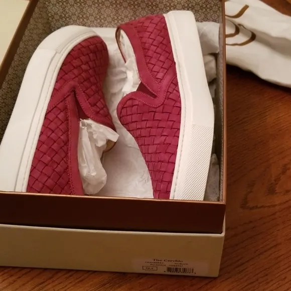 🆕️M. Gemi The Cerchio sneakers, nubuck cranberry