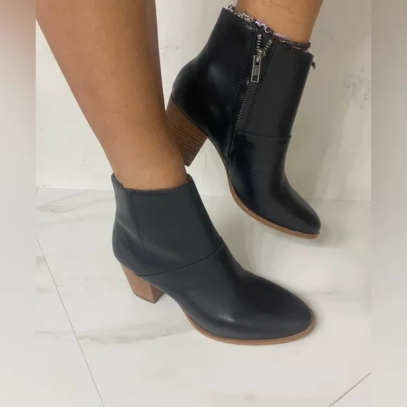 Madewell Rosie Ankle Boots in Black Leather size 8.5 -NWOB