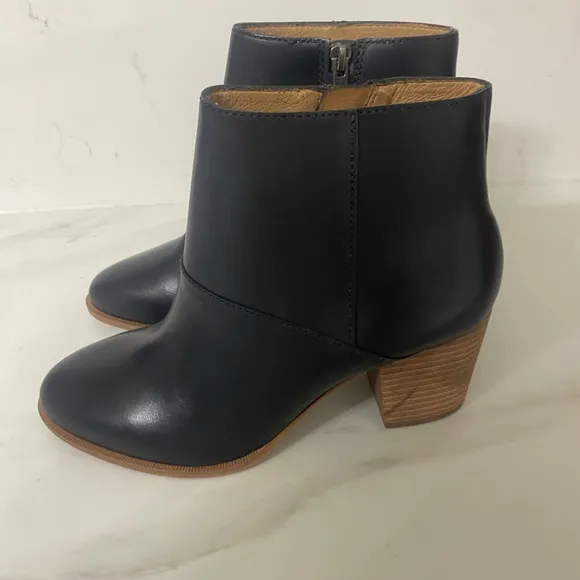 Madewell Rosie Ankle Boots in Black Leather size 8.5 -NWOB