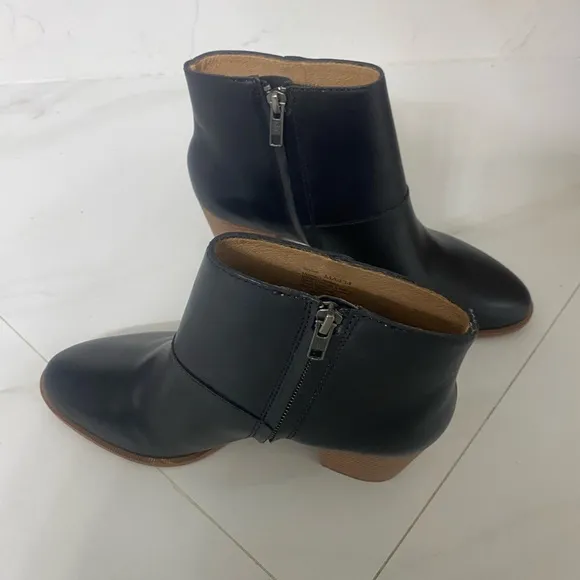 Madewell Rosie Ankle Boots in Black Leather size 8.5 -NWOB