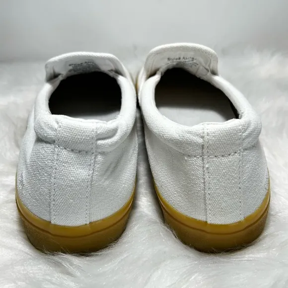 Madewell Sidewalk Slip-On Sneakers in Recycled Canvas Size W 10/ M 8.5