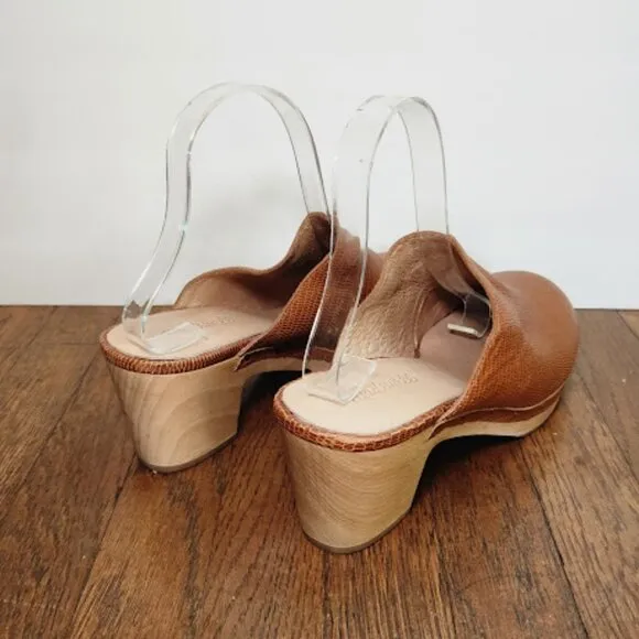 MADEWELL The Ayanna Clog in Lizard Embossed Leather