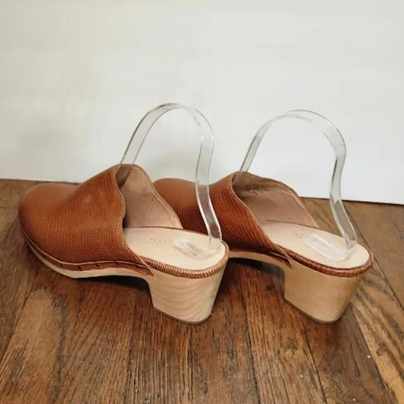 MADEWELL The Ayanna Clog in Lizard Embossed Leather