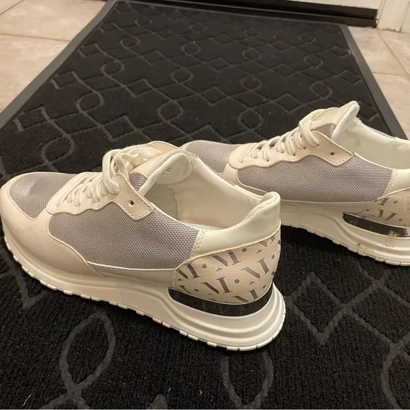 Mallet Cream and Gray Sneakers