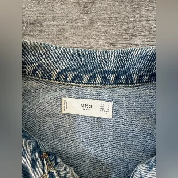 Mango EUC Distressed Denim Jacket Light Wash Relaxed Fit Size S/M Y2K Jeans