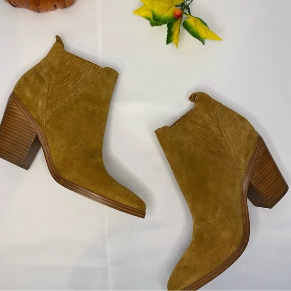 Marc Fisher Gadri Pointed Toe Ankle Boots Size 9.5 New