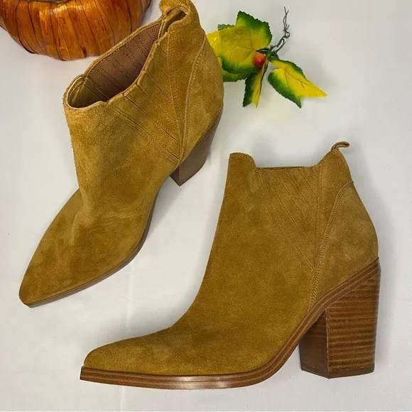 Marc Fisher Gadri Pointed Toe Ankle Boots Size 9.5 New