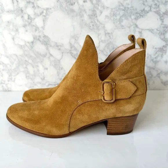 Marc Jacobs Camel Suede Ginger Interlock Ankle Boots Size 40/10 US