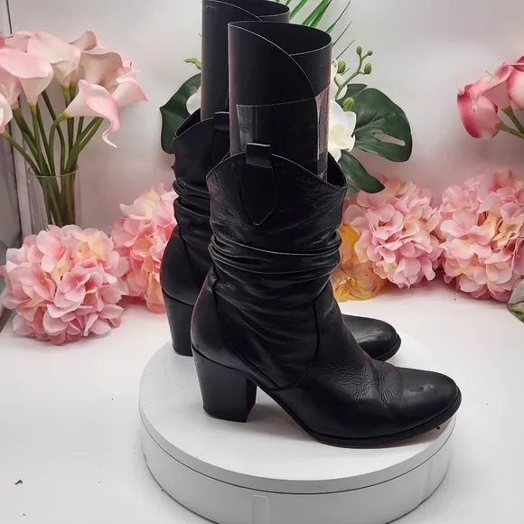 Max &amp; Co. Black Leather Small Boots With Heel Sz. 36/6