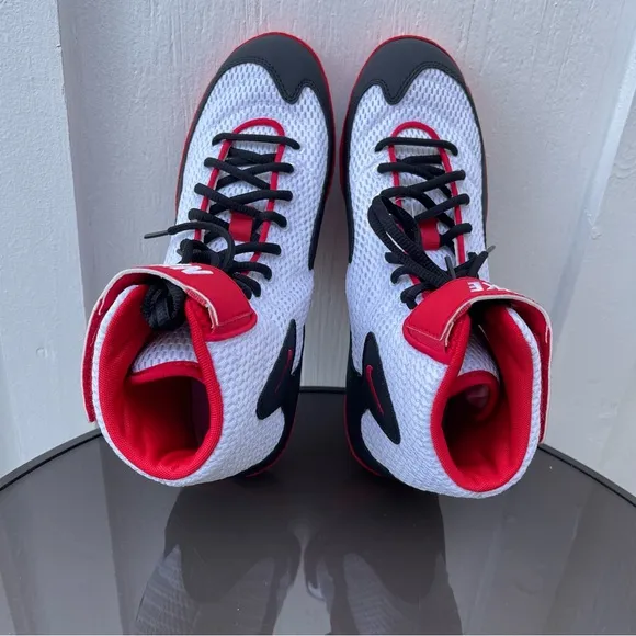 Men Nike Inflict Wrestling Shoes White, Red, Black 325256-100 Size 8