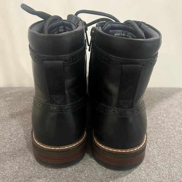 Men's Black Florsheim Renegade Wingtip Boots size 11
