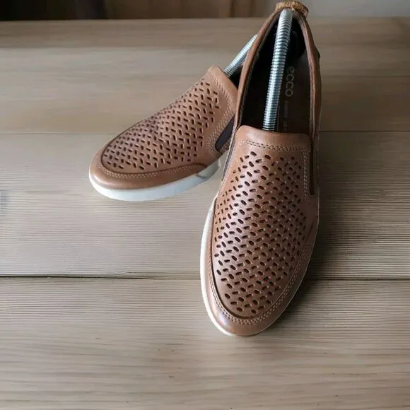 Men's ECCO Perforated Brown Loafer Slip-On Golf Sneakers Size 40 (US 7)