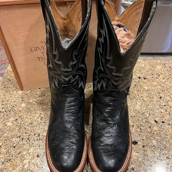 Men’s Justin boots size 6.5B smooth ostrich excellent condition