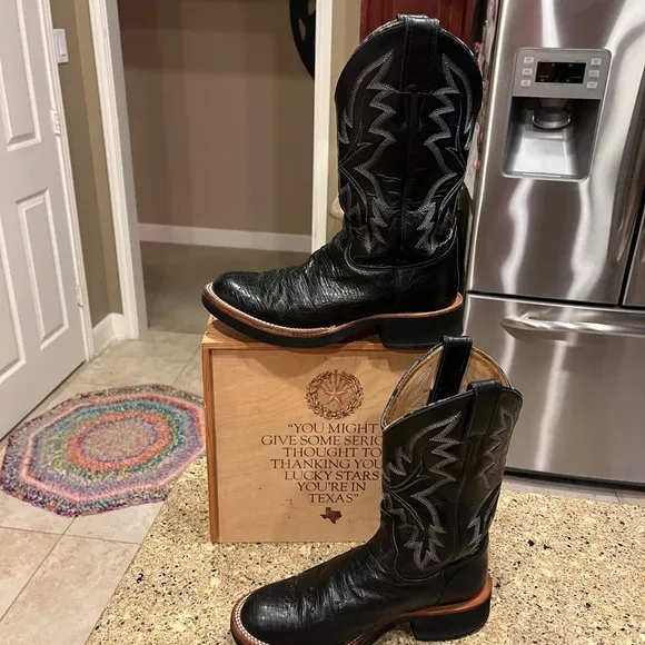 Men’s Justin boots size 6.5B smooth ostrich excellent condition