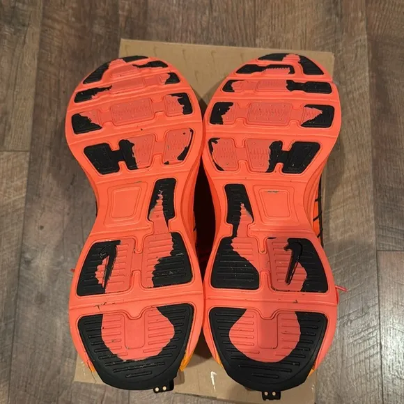 MENS NIKE LUNAR ROAM SNEAKER