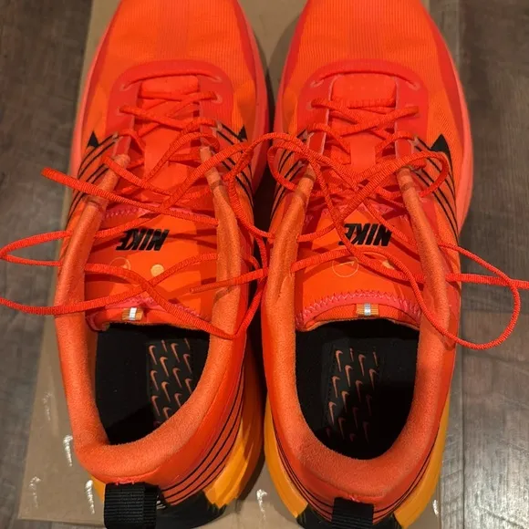 MENS NIKE LUNAR ROAM SNEAKER