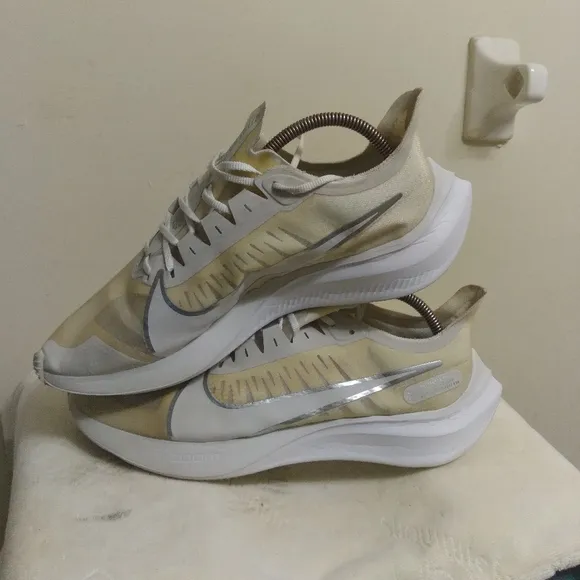 Mens Nike Zoom Gravity Platinum White Sneakers BQ3202-008 Size 12