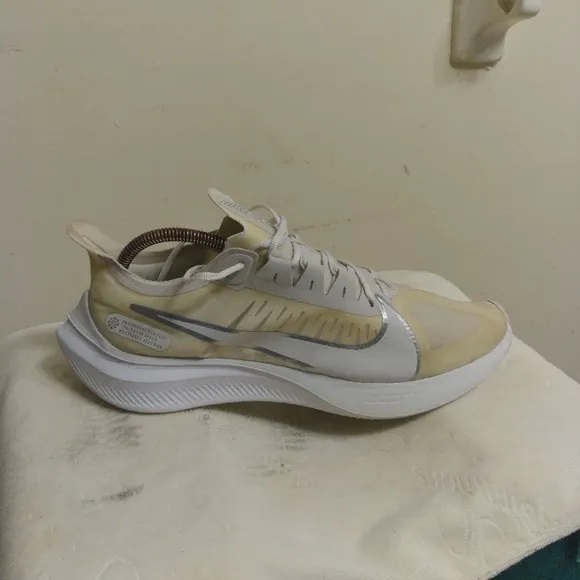 Mens Nike Zoom Gravity Platinum White Sneakers BQ3202-008 Size 12