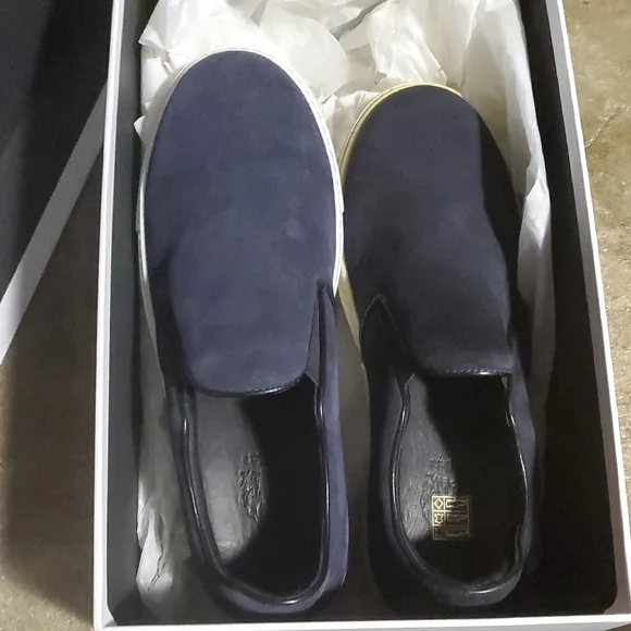 Men's Sz 7 NiB $450 Mr. Hare Navy Slip-On Sneakers