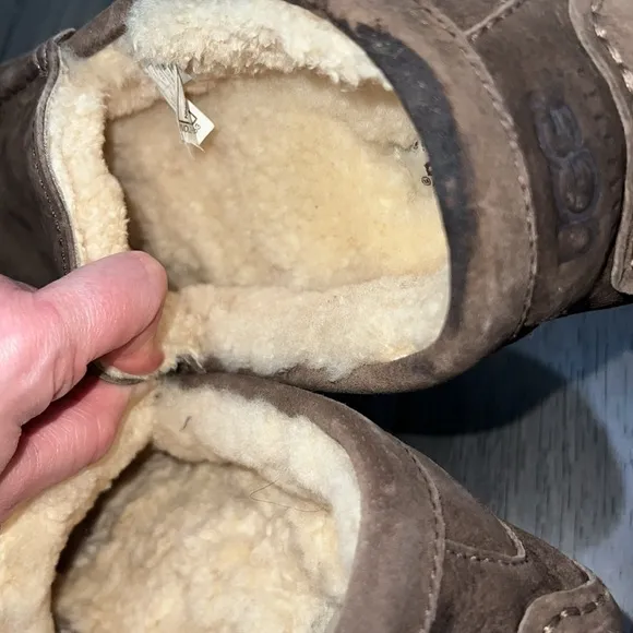 Mens Ugg Australia suede loafers/slippers