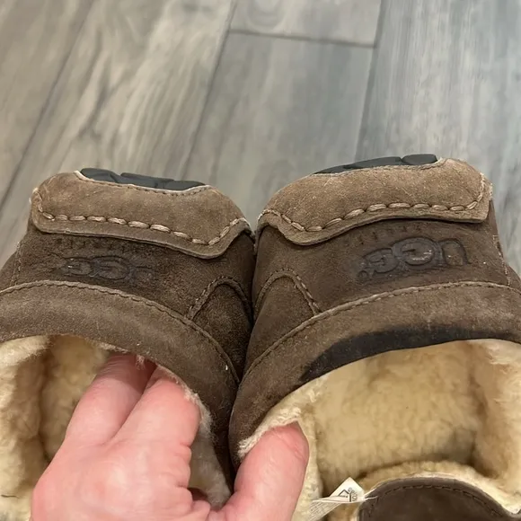 Mens Ugg Australia suede loafers/slippers