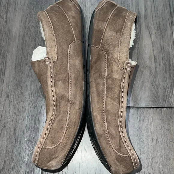 Mens Ugg Australia suede loafers/slippers