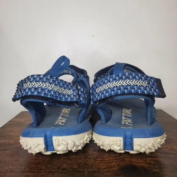 Mens Under Armour Fat Tire Hiking Sandals Size 8