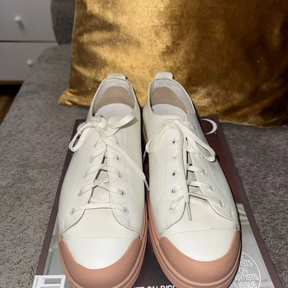 Men’s White / Leather  Sneakers
