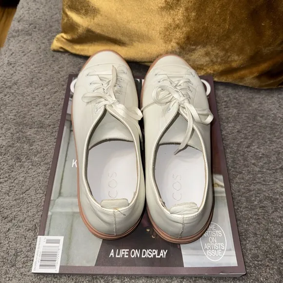 Men’s White / Leather  Sneakers