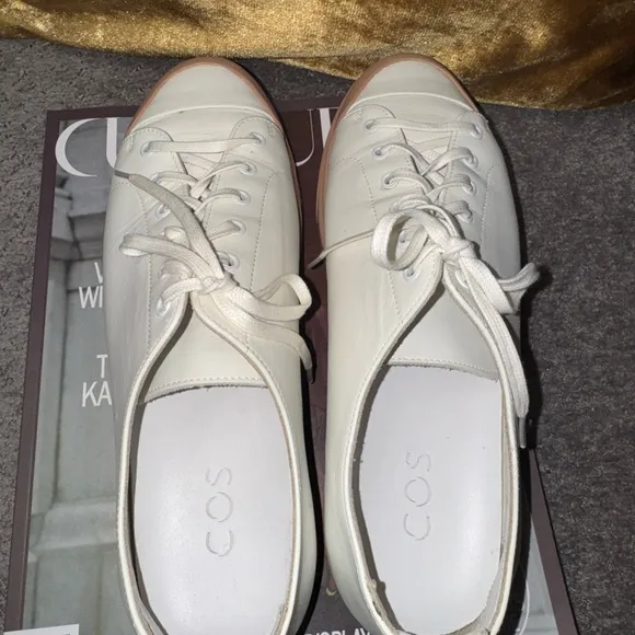 Men’s White / Leather  Sneakers
