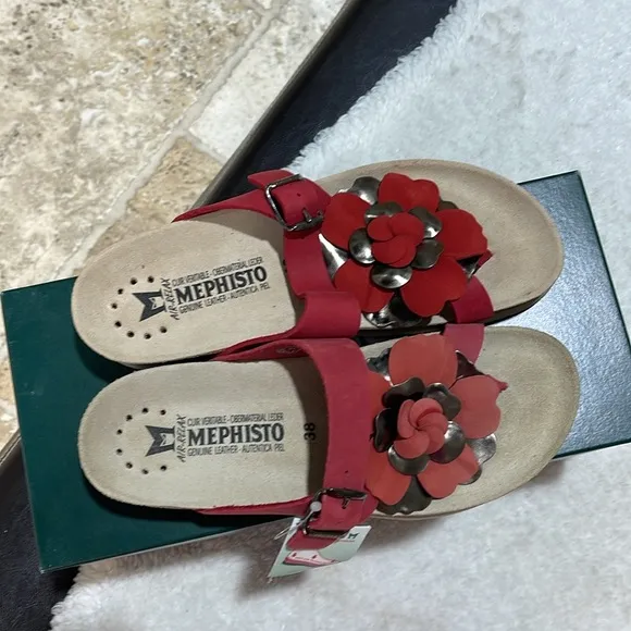 Mephisto Women's Helen Flower Thong Sandal