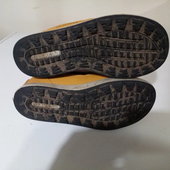 Merrell Kids' Tan and Black Winter Boots
