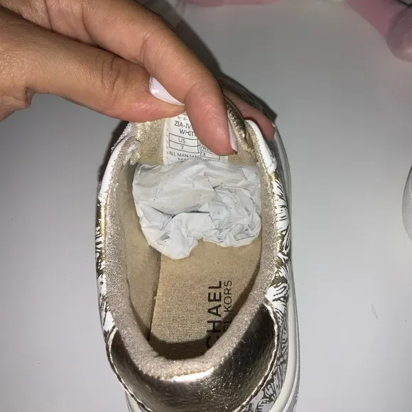 Michael Kors girls Zia-Ivy floral sneaker
