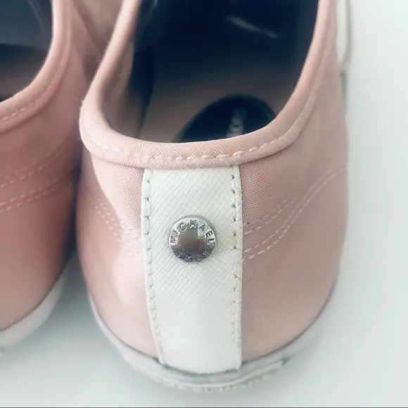 MICHAEL KORS KRISTY CASUAL BLOSSOM SNEAKERS SHOES.SIZE 9.5