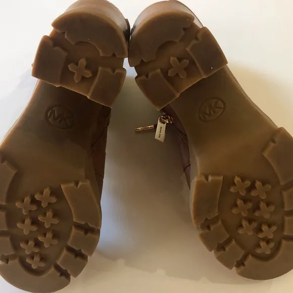 MICHAEL KORS Ridley Lace-Up Bootie Size 6M