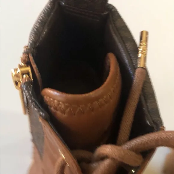 MICHAEL KORS Ridley Lace-Up Bootie Size 6M